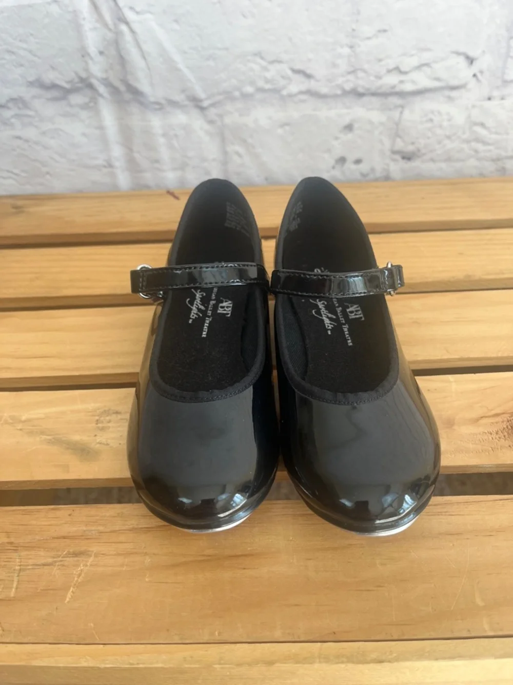 American Ballet Theater little girls black patent tap dance shoes size 9.5